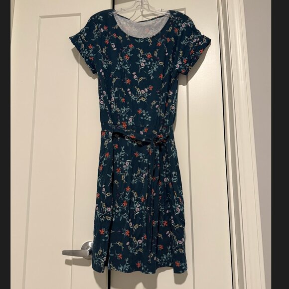 Garnet Hill Dresses & Skirts - 2 dresses Garnet Hill Short-Sleeve Tie-Waist sz L